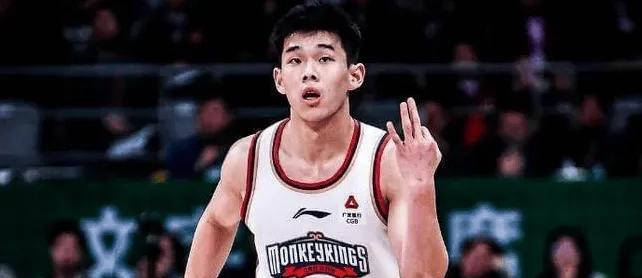 包含梅登怀尔德气坏防守队员的表现的词条