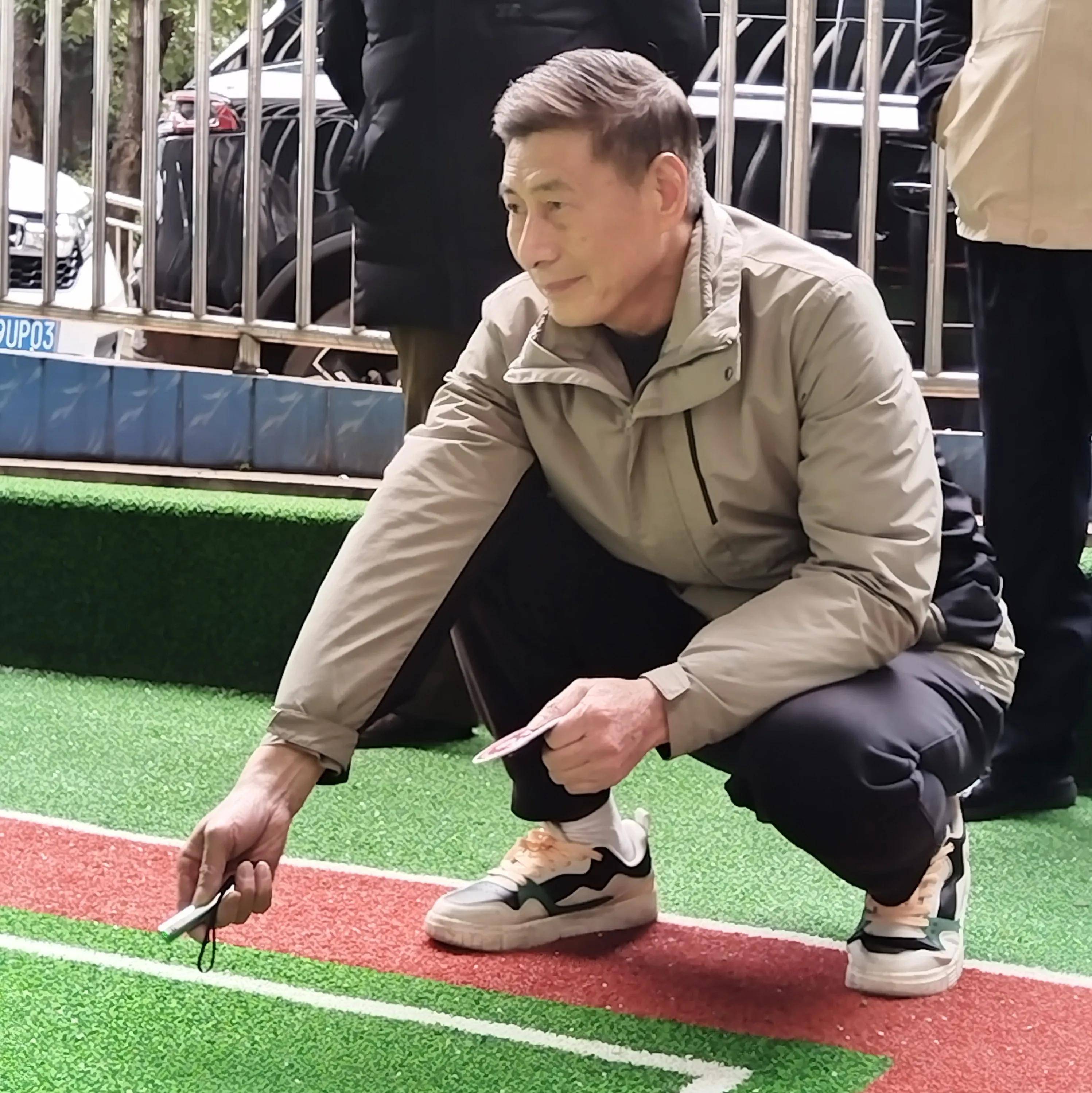 战术调整精准，球队竞技水平提升的简单介绍