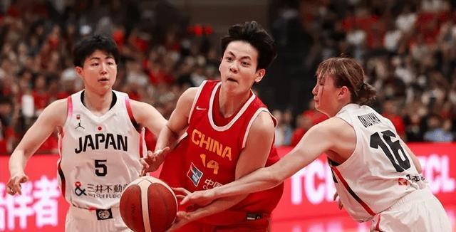 凯恩新星关键助攻表现惊艳，雄鹿未来可期！的简单介绍
